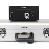 Sony AC Power Supply Unit AC-MC800G für das legendäre Sony C800G Mikrofon, bereit für den Einsatz.