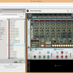 Ein Bildschirmfoto der Musikproduktionssoftware von propellerhead software, die das Redrum-Instrument und verschiedene Effekte zeigt.