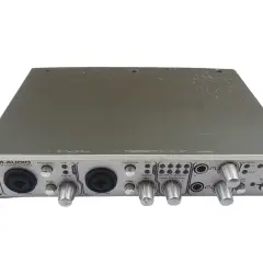 M-Audio FireWire 410 Audio-Interface mit XLR/Klinken-Eingängen und Reglern für Signalpegel.