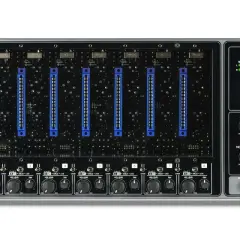 Das Cranborne Audio 500R8 Rack mit acht 500er Modul-Slots und integriertem Summierer.