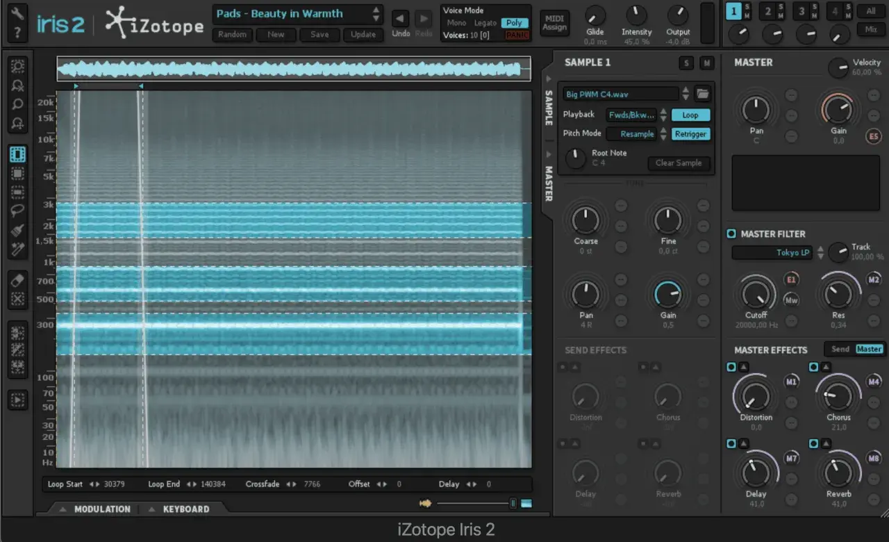 iZotope Iris 2: Wellenform-Analyse mit blauen Frequenzbändern, Sample-Einstellungen und Master-Effekten.