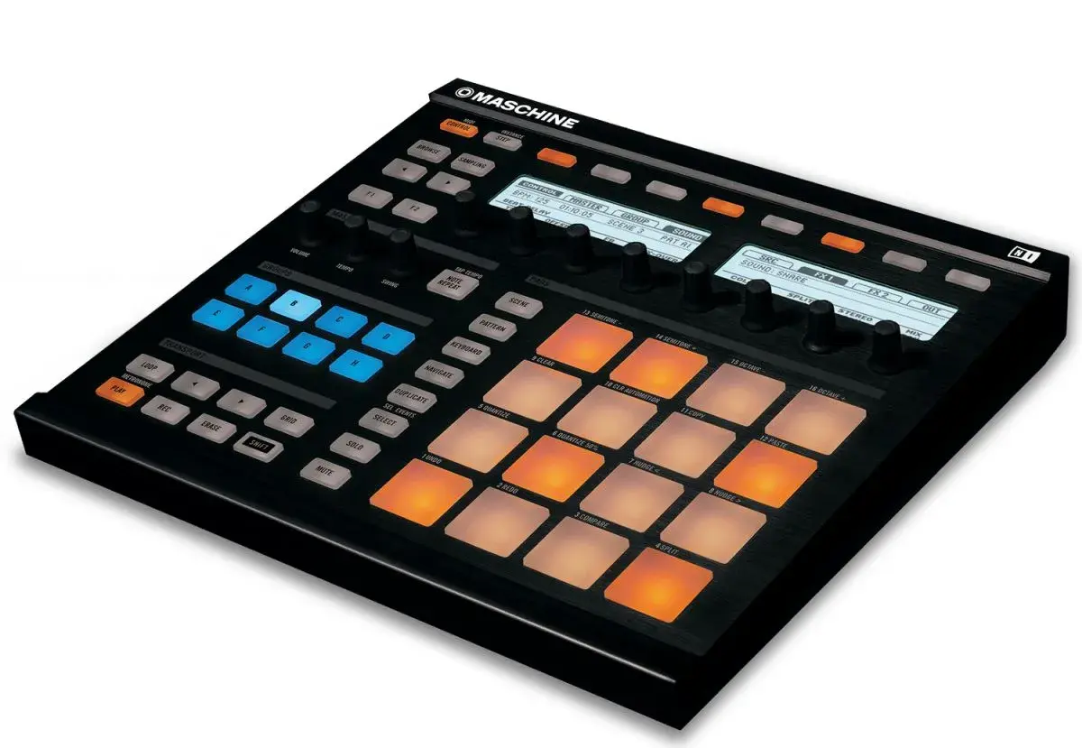 Maschine MK1 mit leuchtenden Pads, bereit für Beat-Produktion.